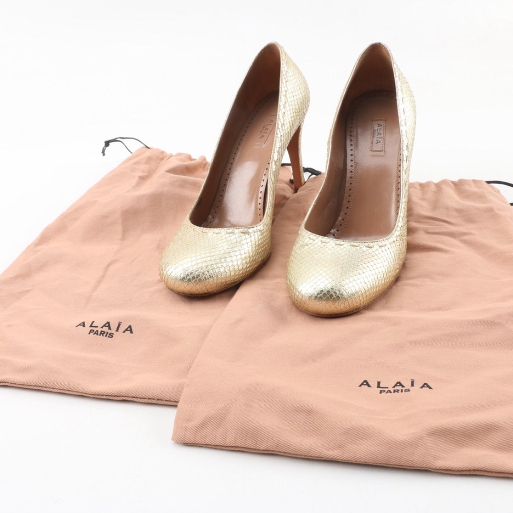 💋HP💋Alaia Paris Designer Python Gold Pumps - Picture 2 of 8